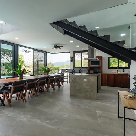 Vida Palace